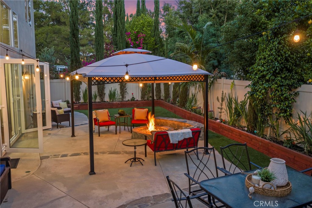 6 Coffeeberry Court