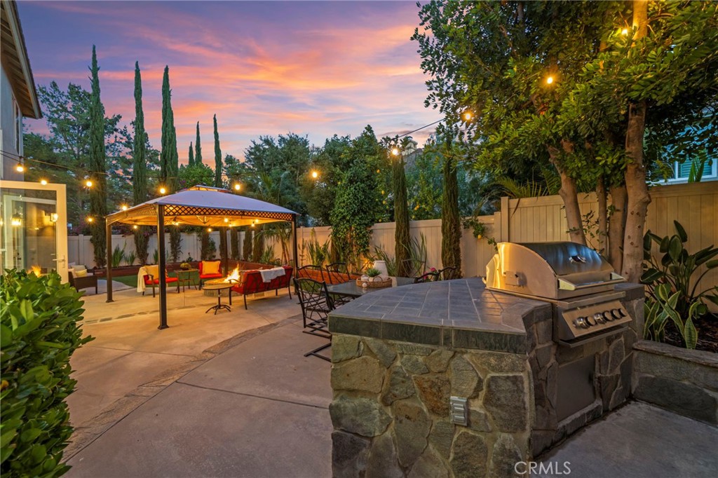 6 Coffeeberry Court