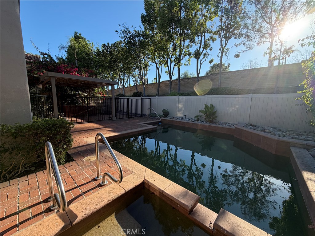 26711 Sierra Vista