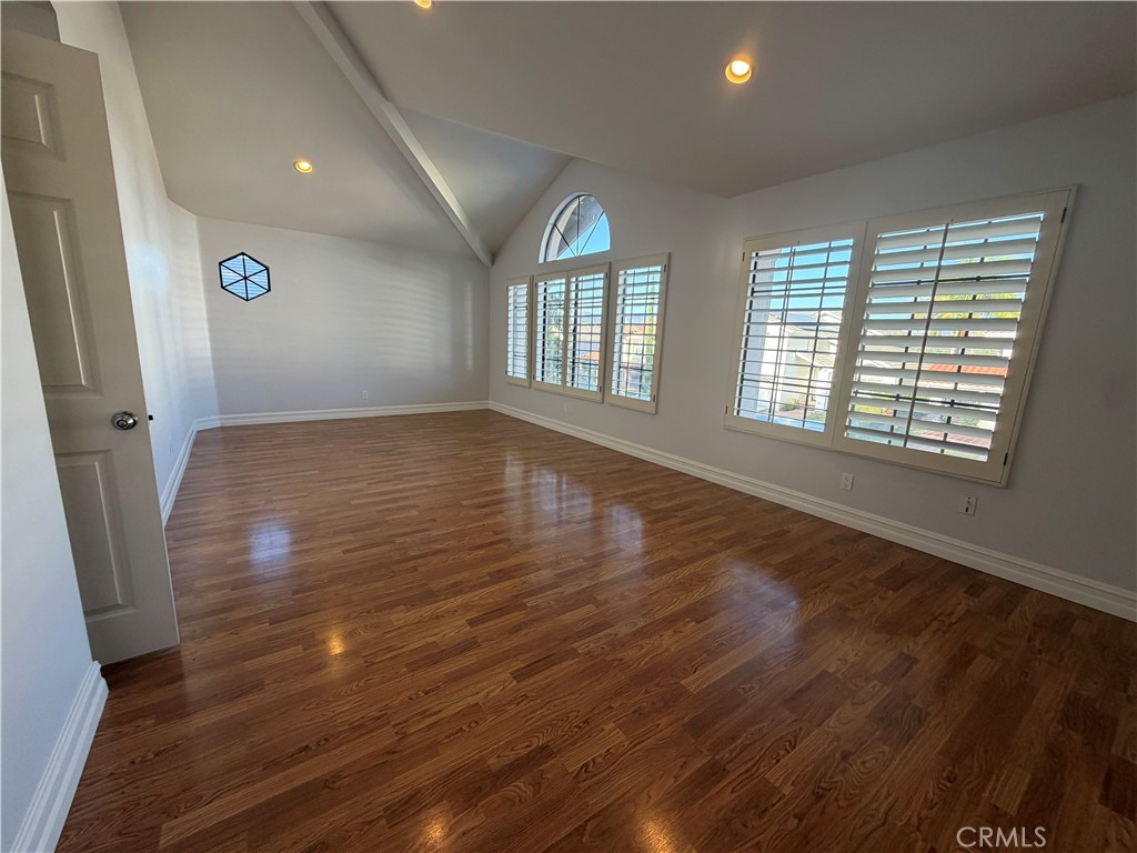 26711 Sierra Vista