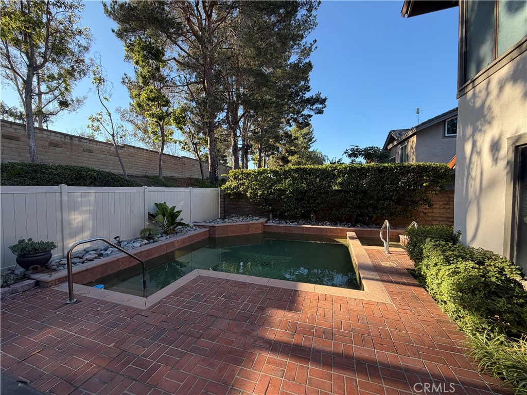 26711 Sierra Vista