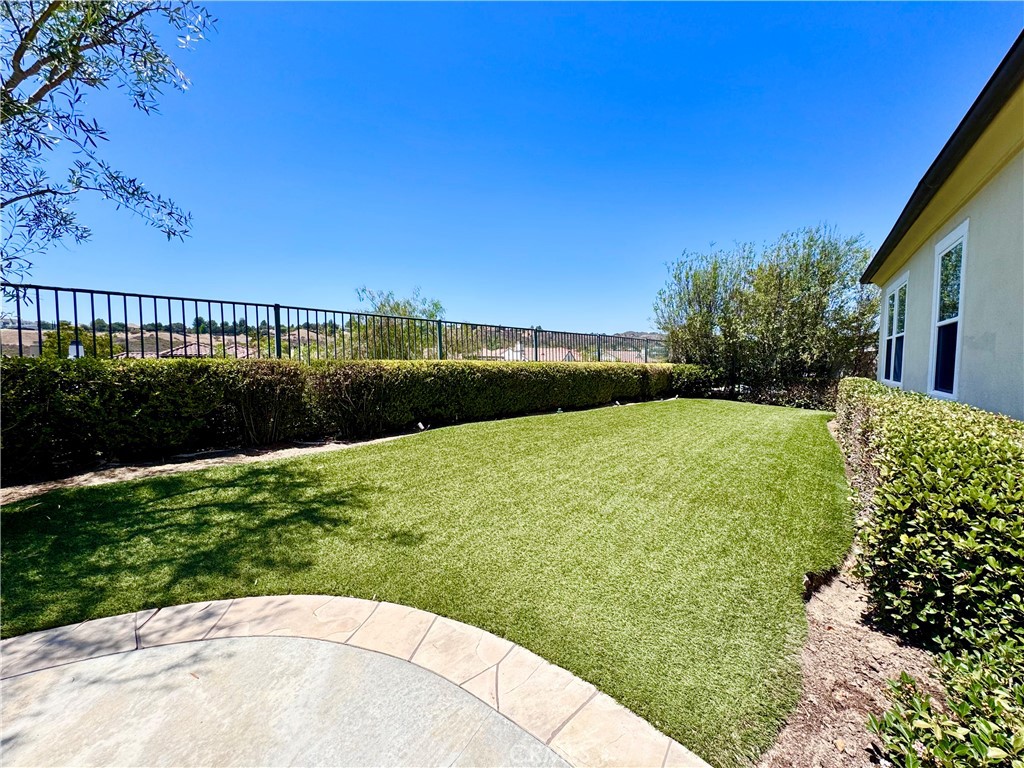 5 Golden Bear Court