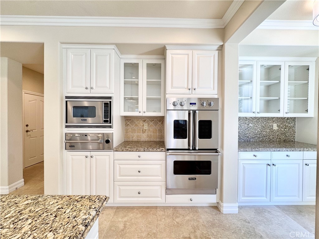5 Golden Bear Court