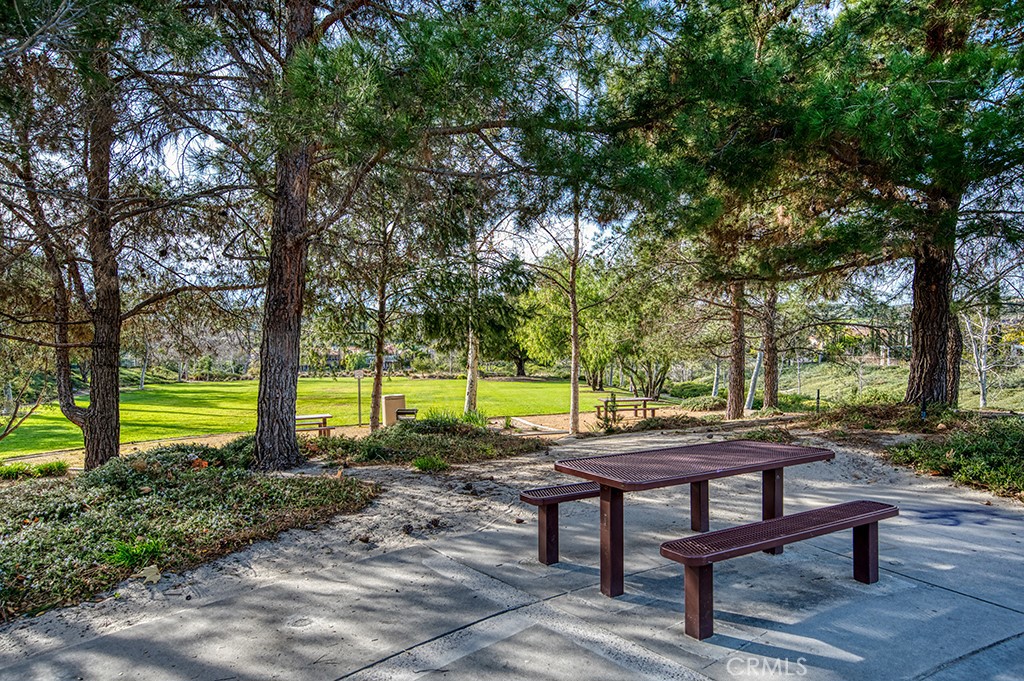 5 Golden Bear Court