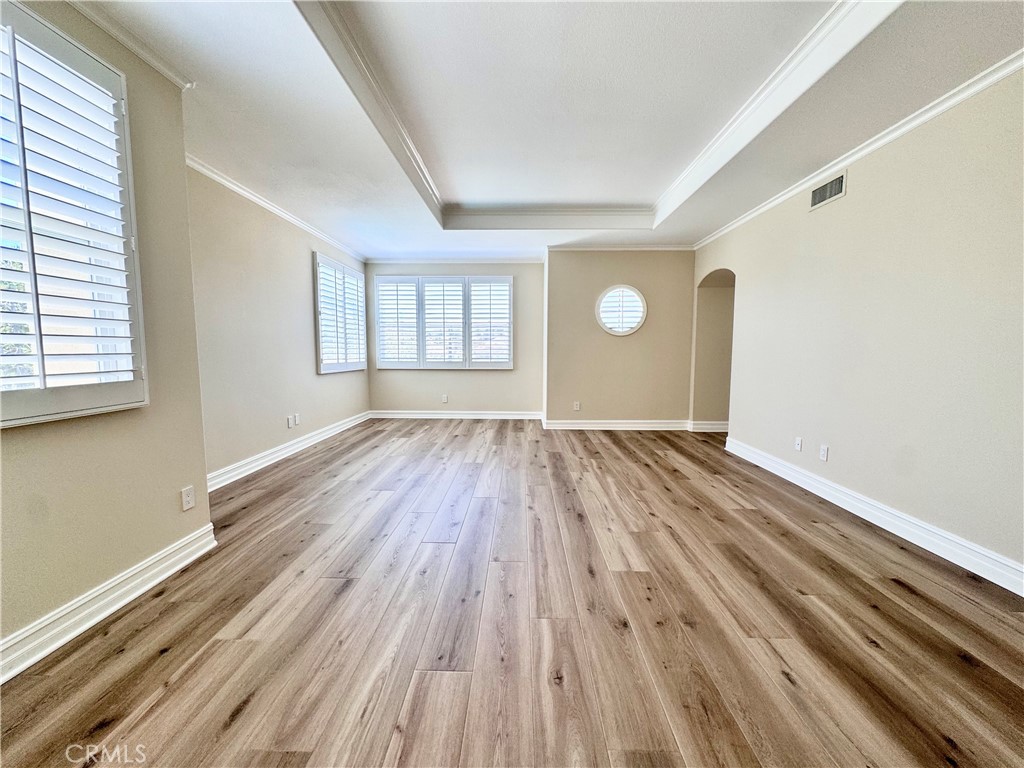 5 Golden Bear Court