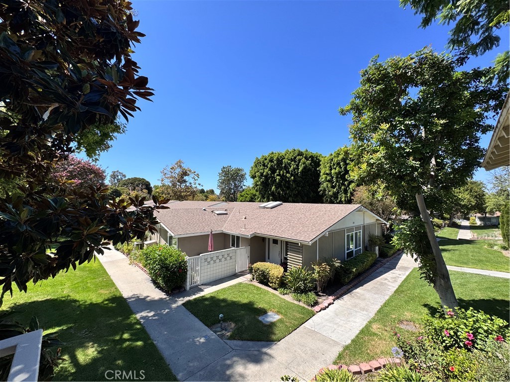 255 Calle Aragon P