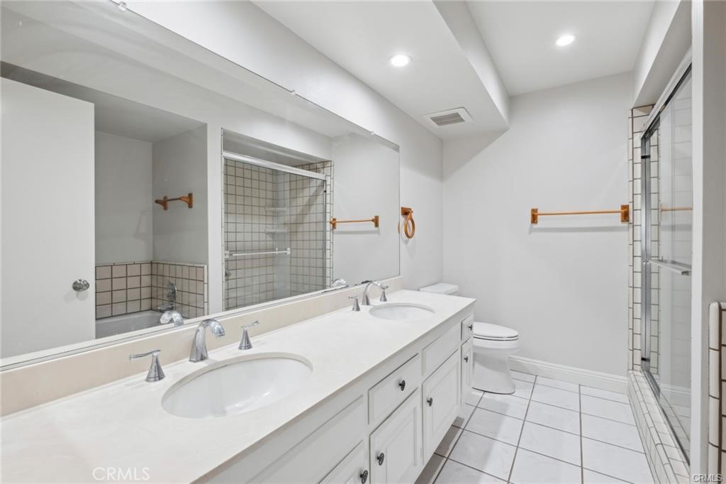 17511 Sherbrook