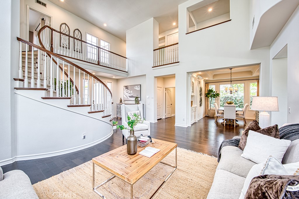 30 Eisenhower Lane Lane