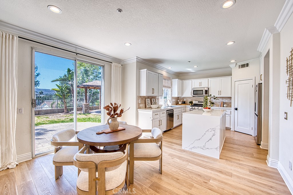 5137 Costa Rustico