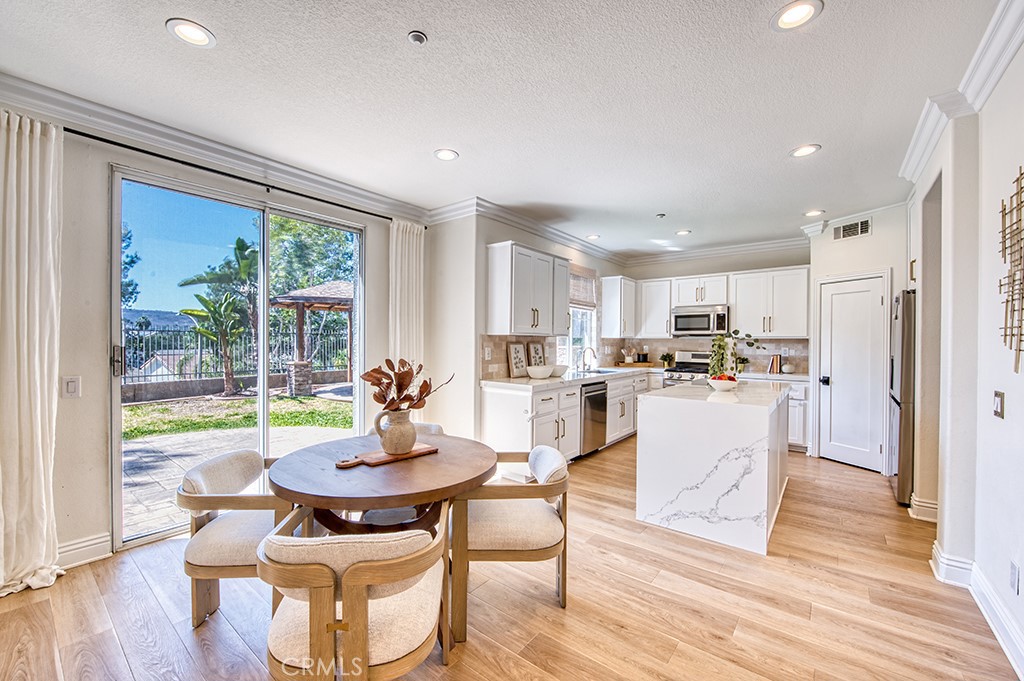 5137 Costa Rustico