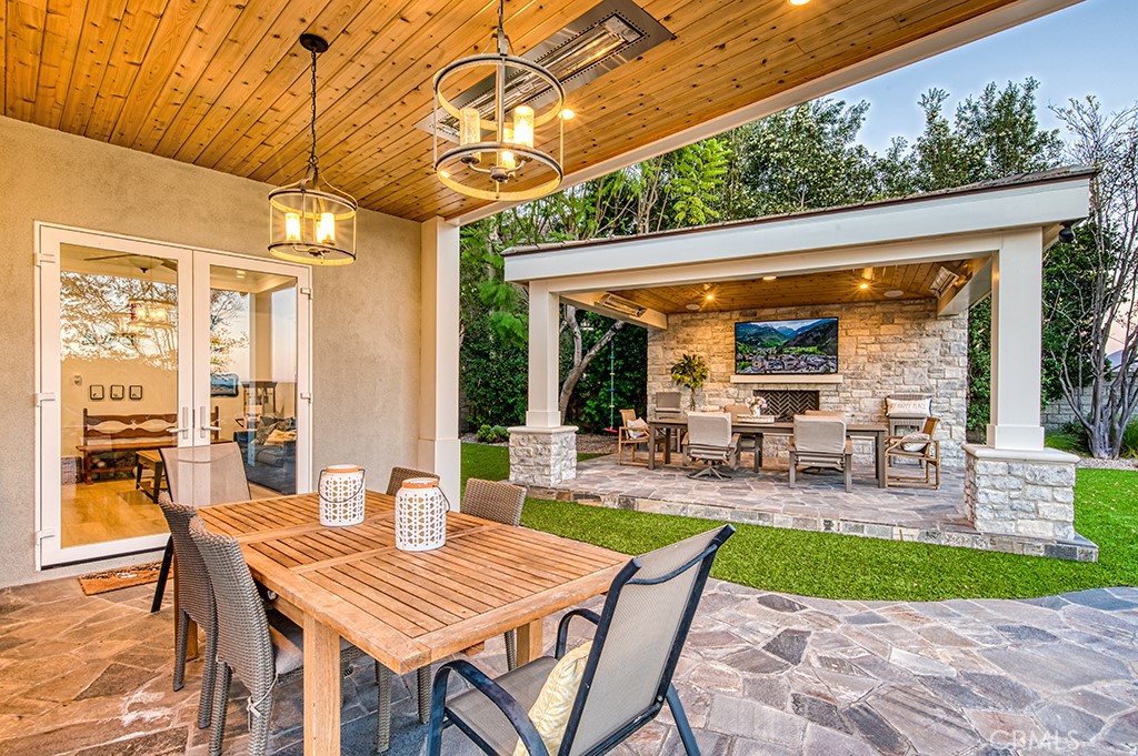 118 Vela Court
