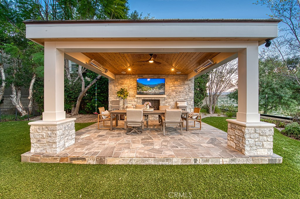 118 Vela Court