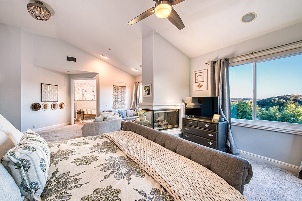 118 Vela Court