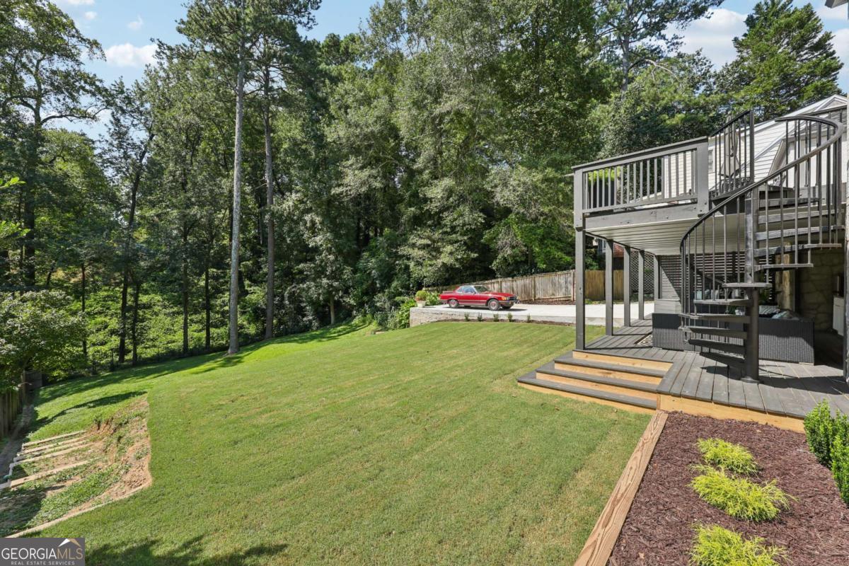879 Wildwood Road NE