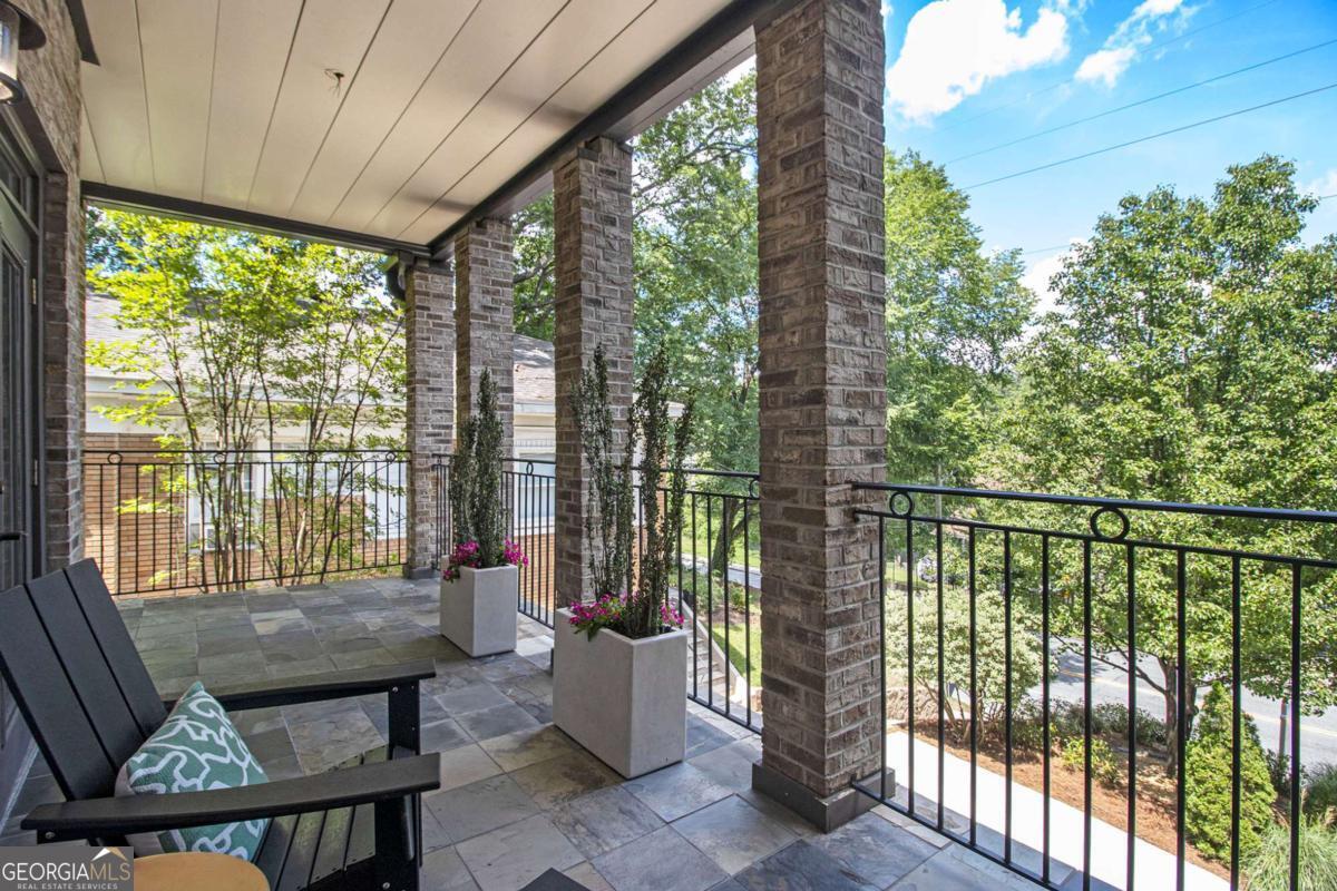 1260 Monroe Drive NE