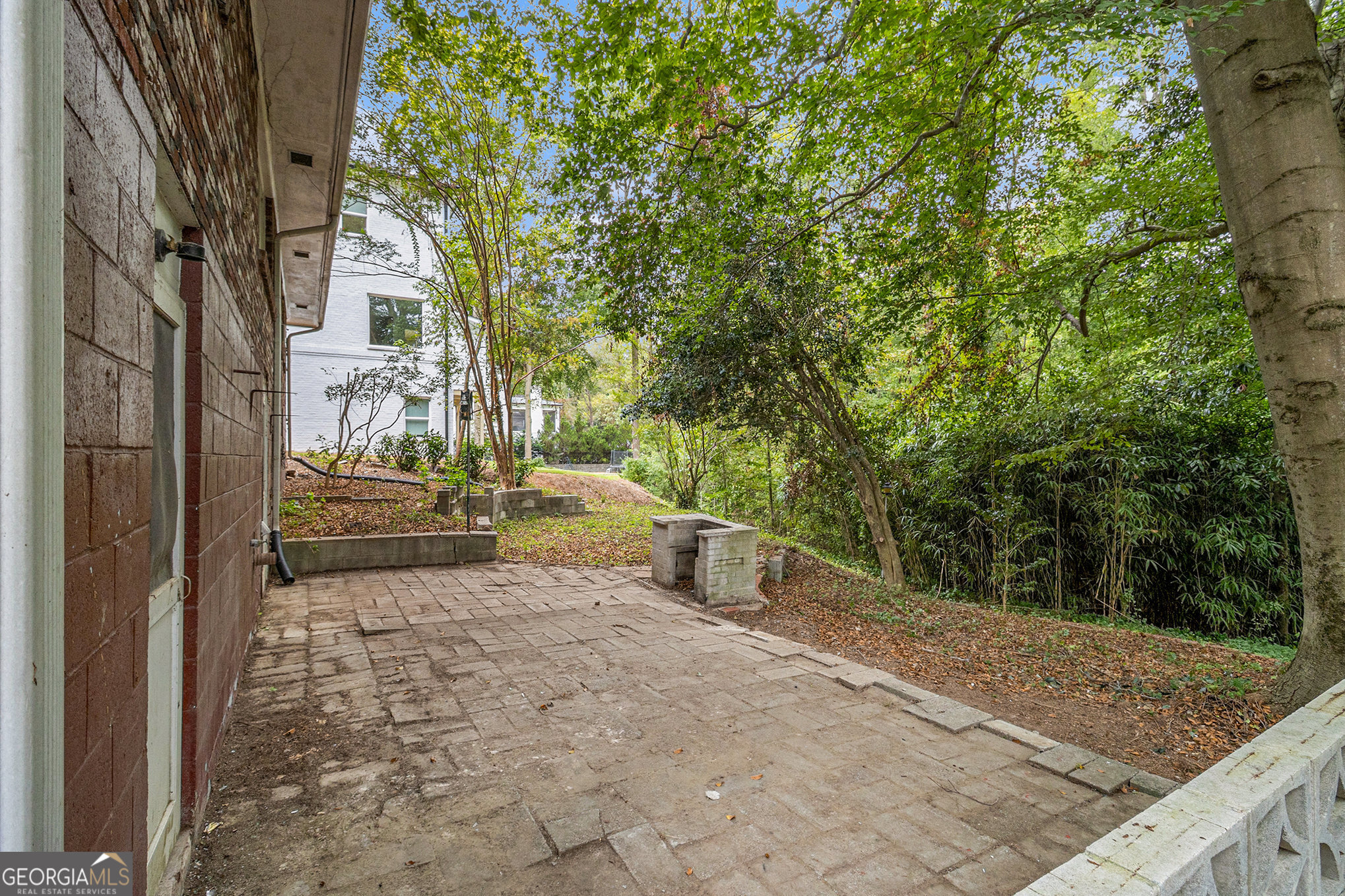 1880 Wellbourne Drive NE