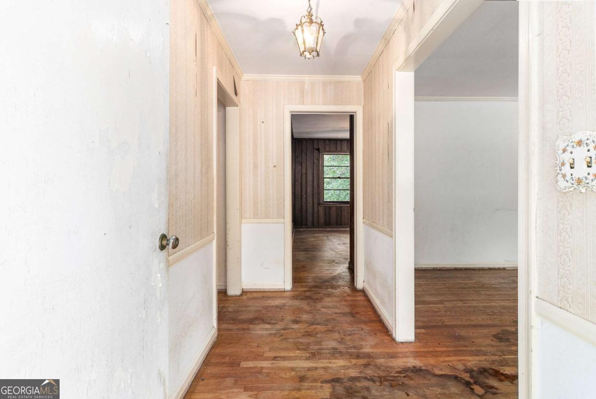 1880 Wellbourne Drive NE