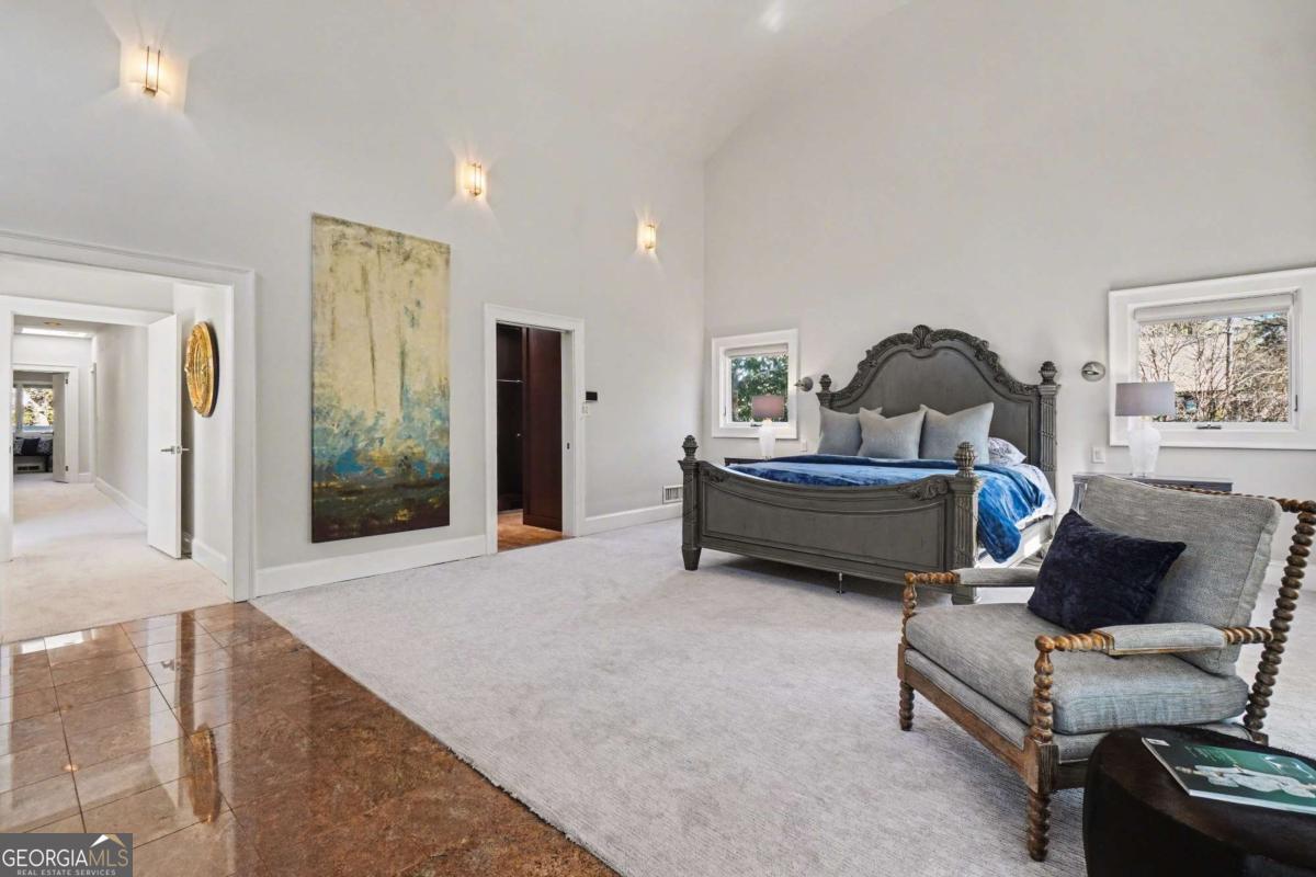 887 Berkshire Road NE