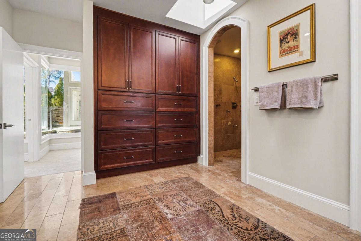 887 Berkshire Road NE