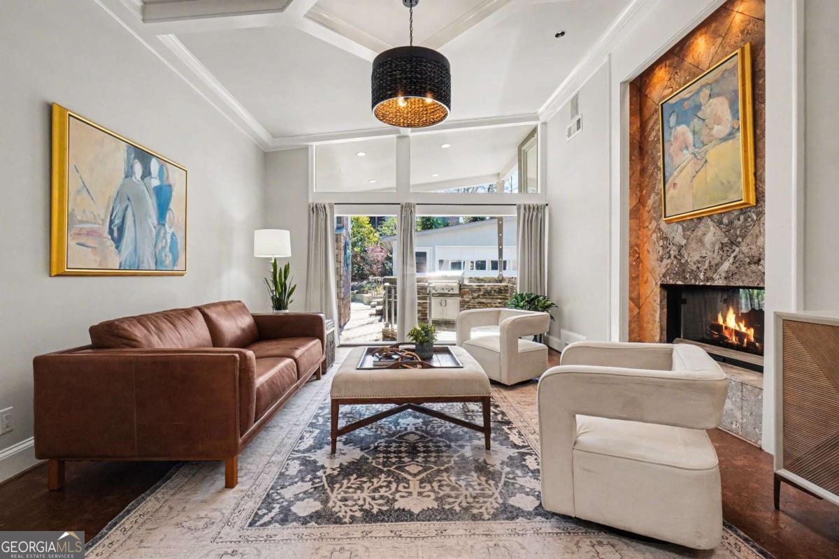 887 Berkshire Road NE