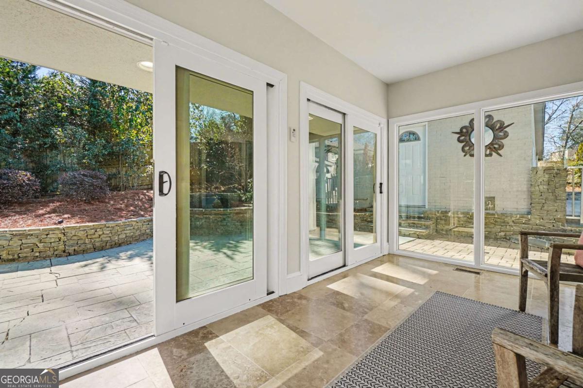 887 Berkshire Road NE