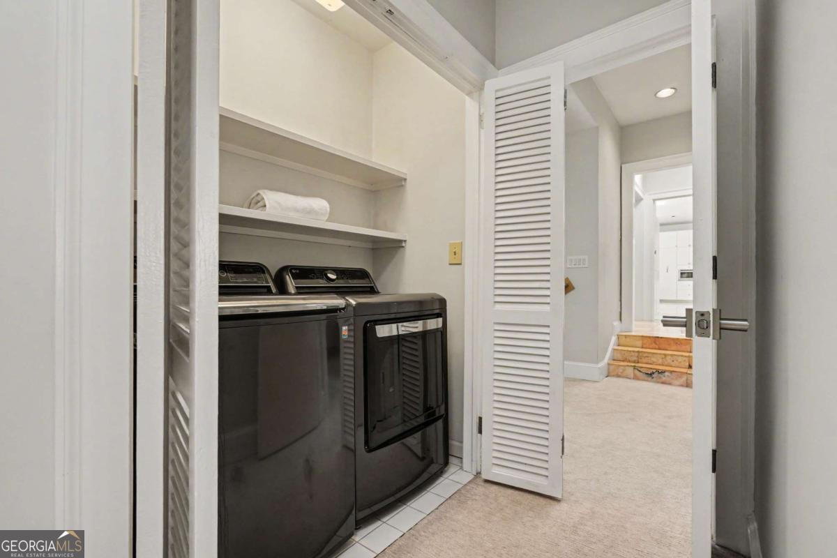 887 Berkshire Road NE