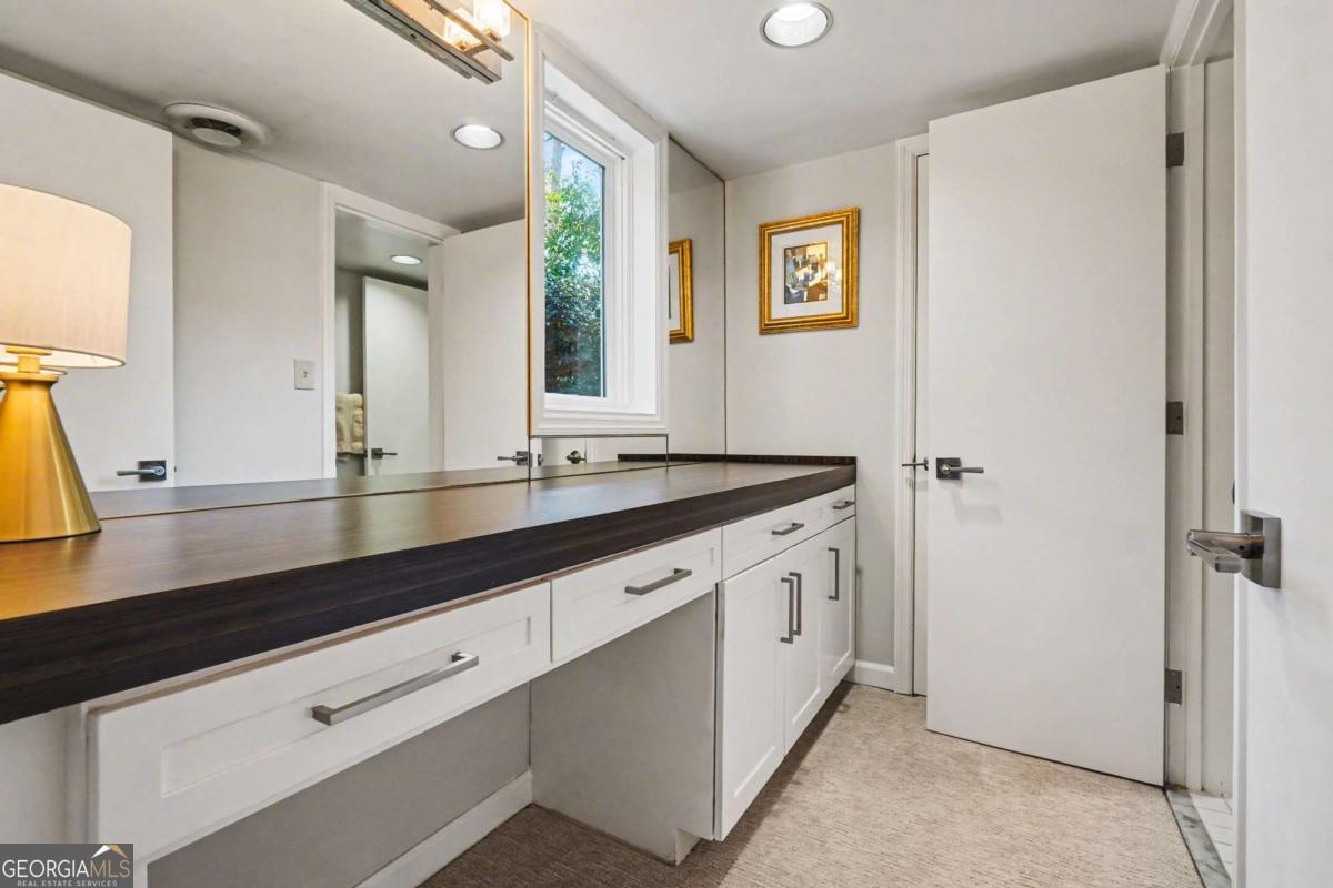 887 Berkshire Road NE