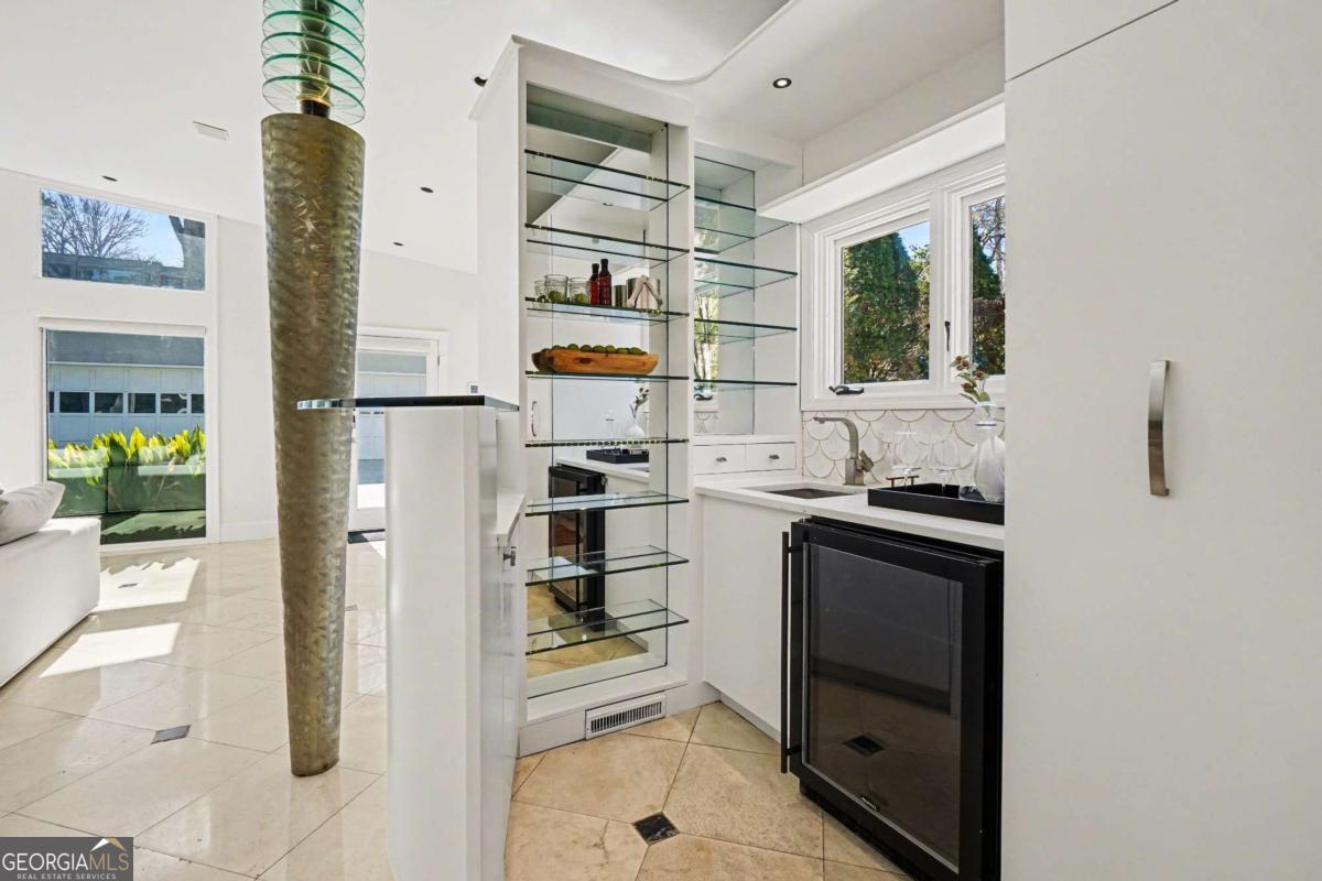 887 Berkshire Road NE