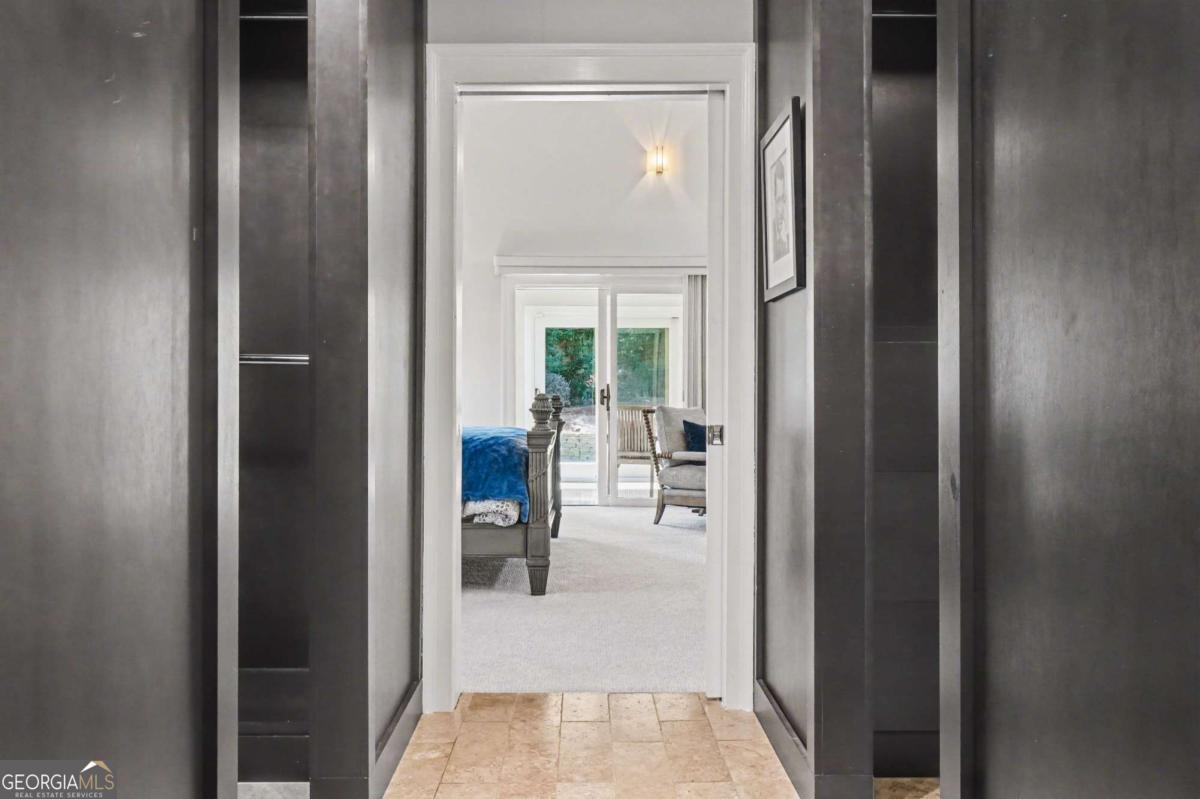 887 Berkshire Road NE