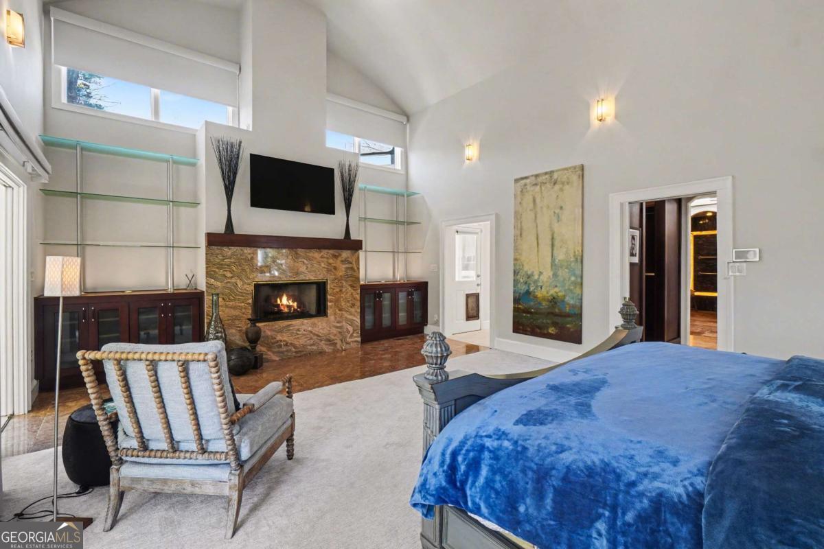 887 Berkshire Road NE