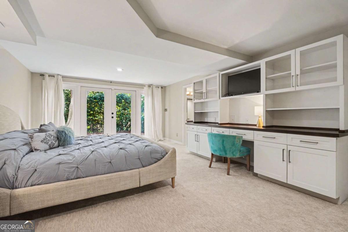 887 Berkshire Road NE