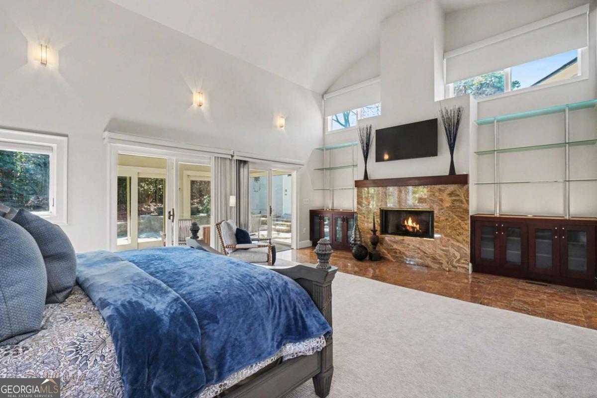 887 Berkshire Road NE