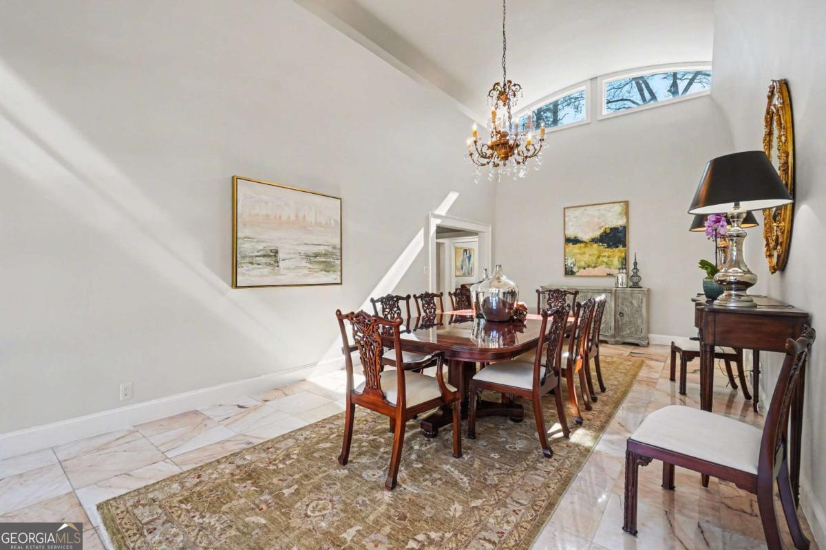 887 Berkshire Road NE