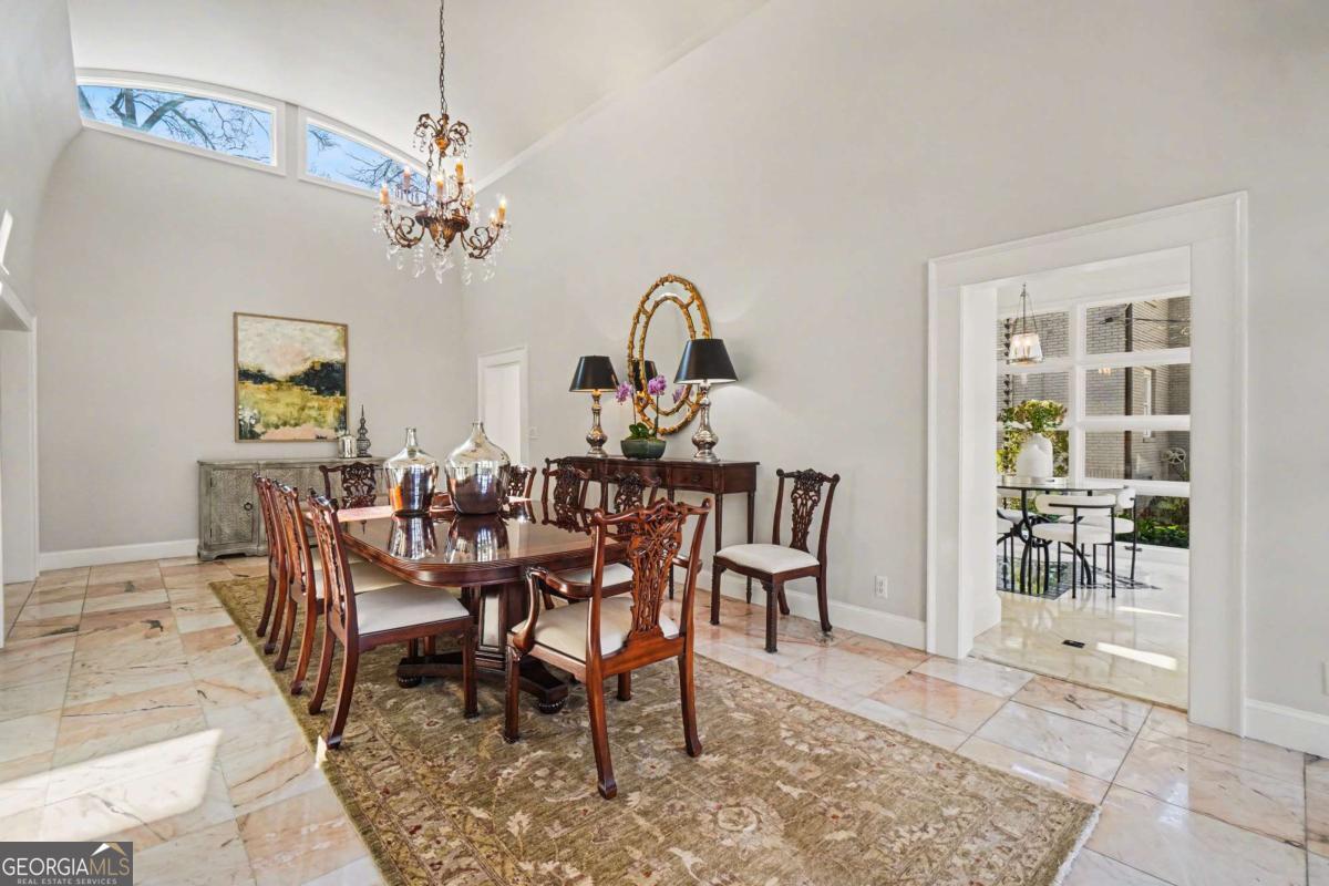 887 Berkshire Road NE