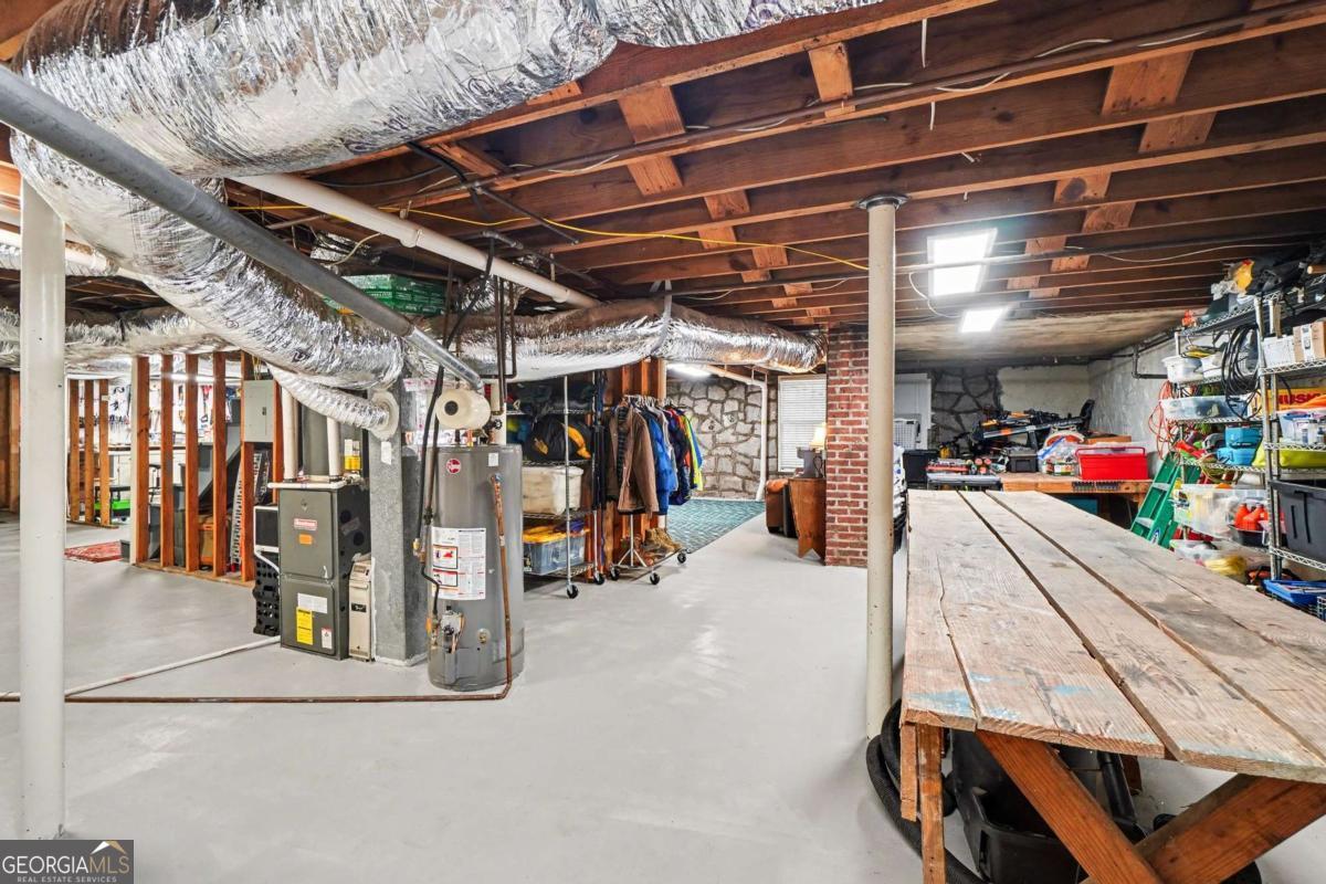 1528 N Highland Avenue NE Avenue