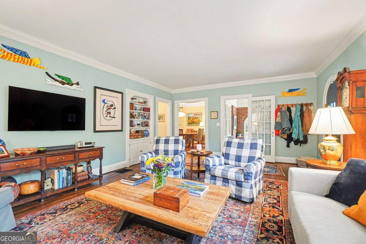 1528 N Highland Avenue NE Avenue