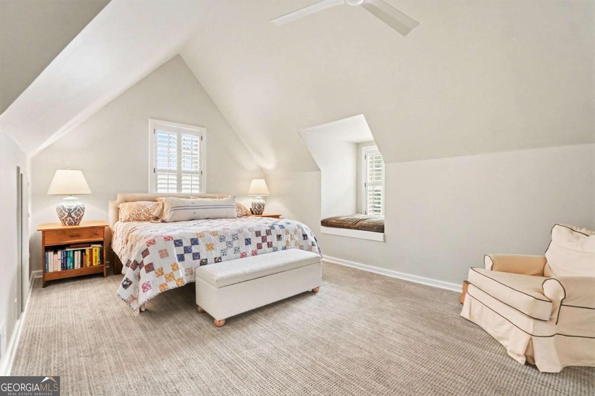 1528 N Highland Avenue NE Avenue