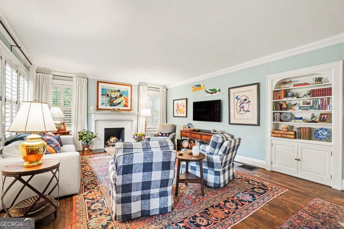 1528 N Highland Avenue NE Avenue