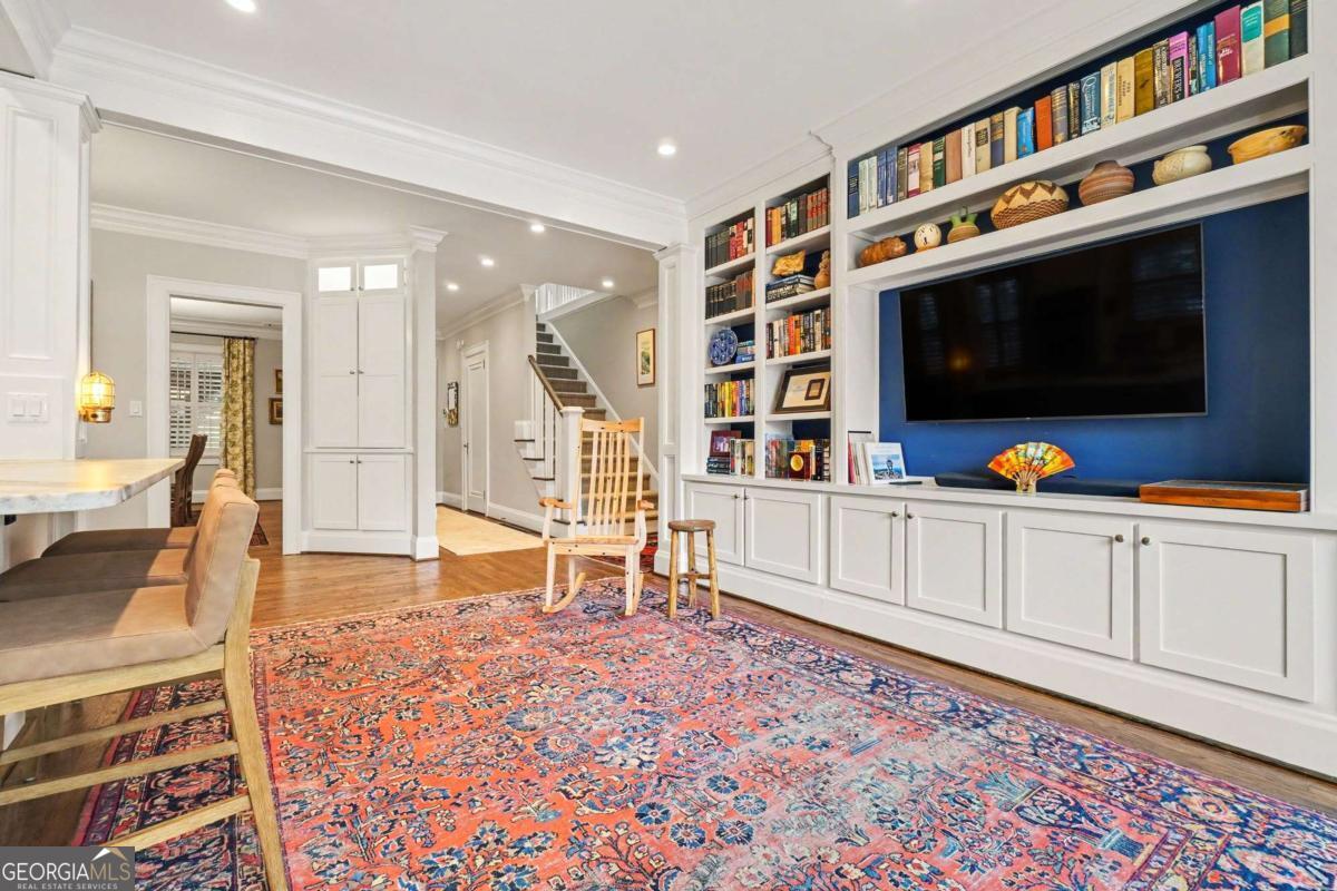 1528 N Highland Avenue NE Avenue