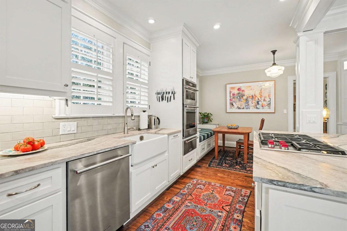 1528 N Highland Avenue NE Avenue