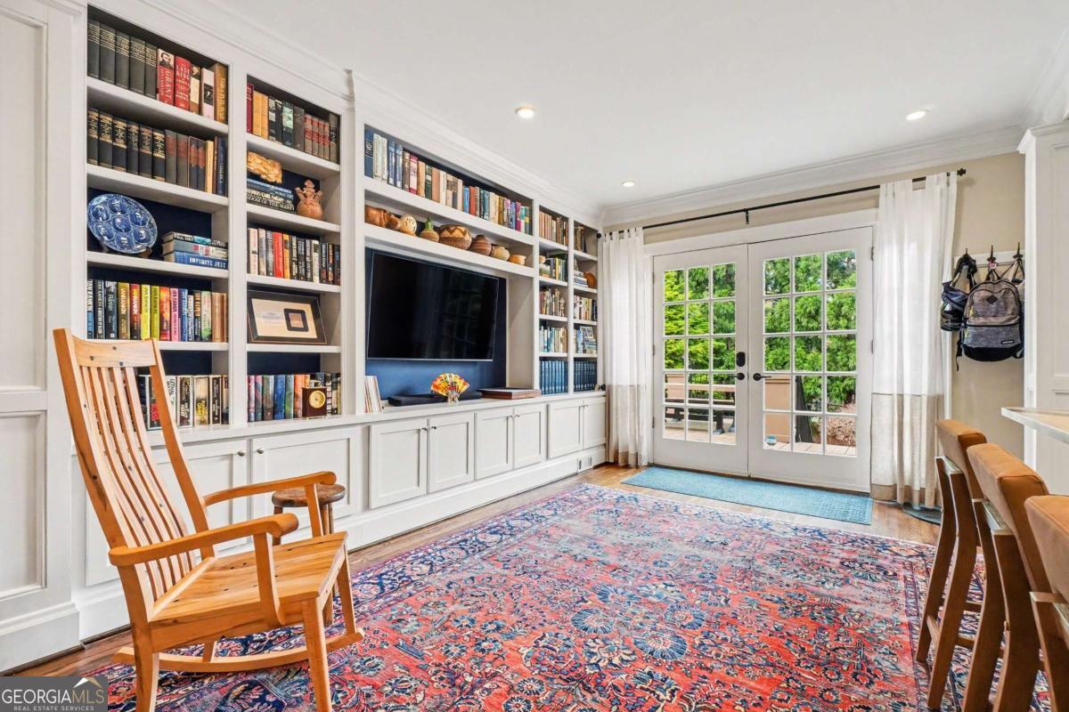 1528 N Highland Avenue NE Avenue