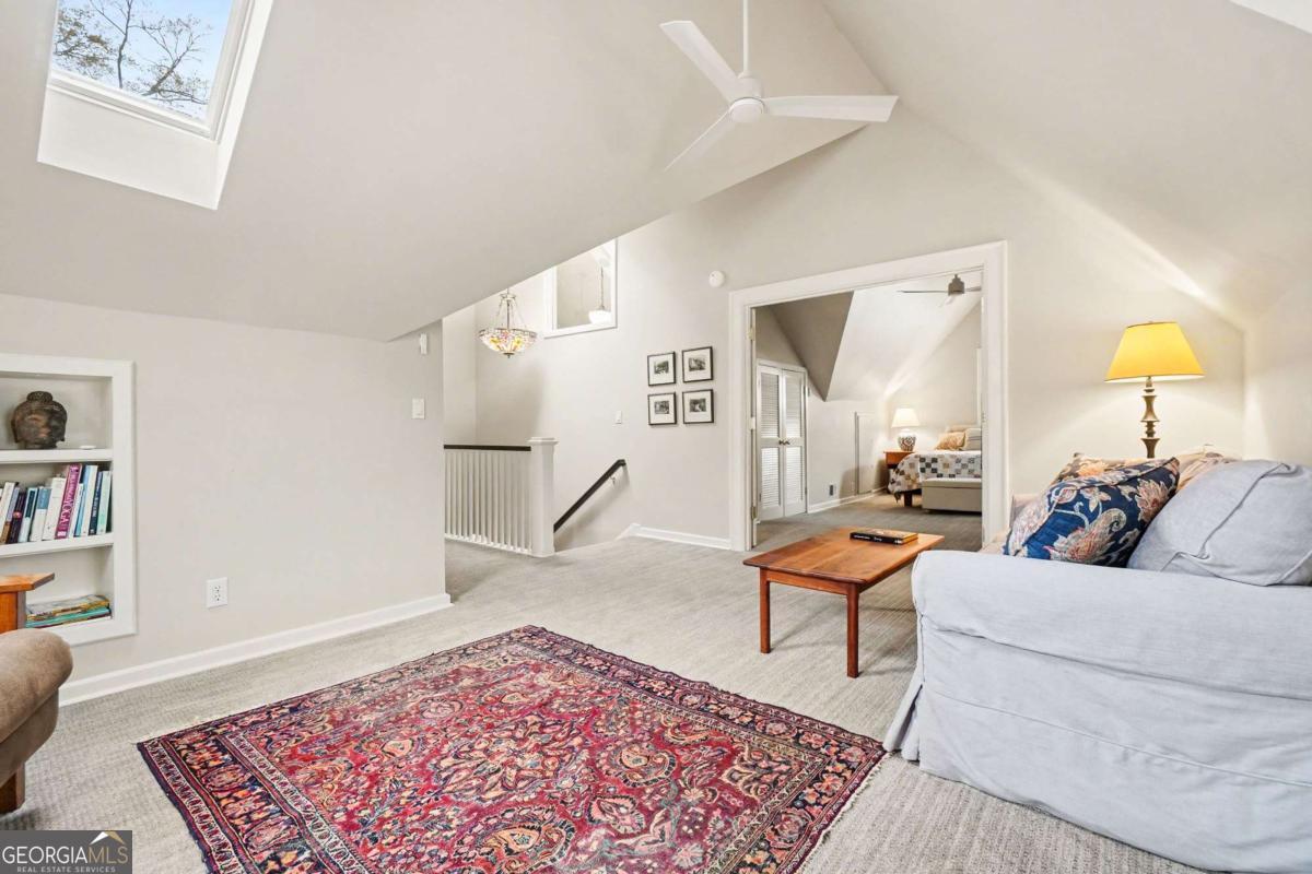 1528 N Highland Avenue NE Avenue