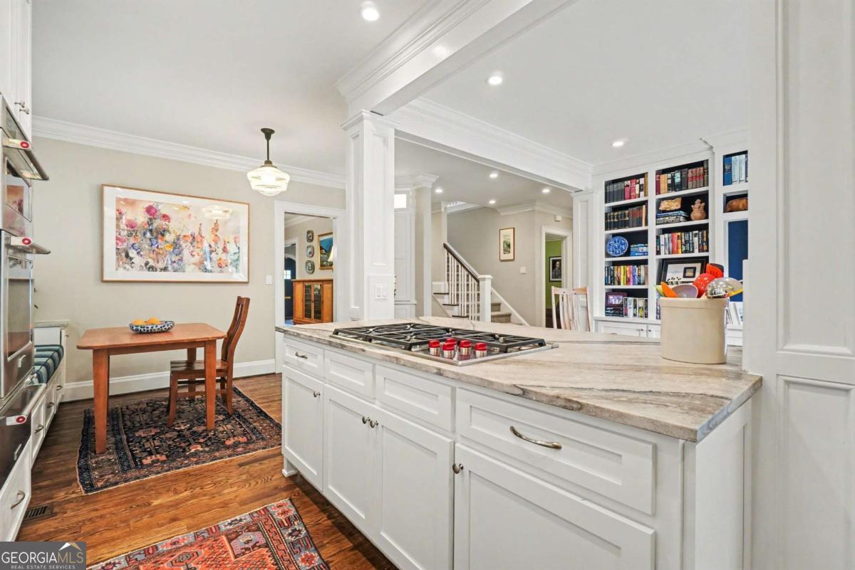 1528 N Highland Avenue NE Avenue