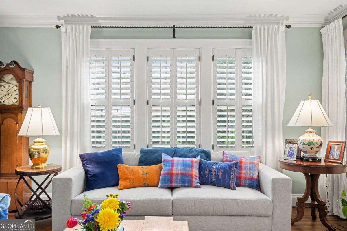 1528 N Highland Avenue NE Avenue