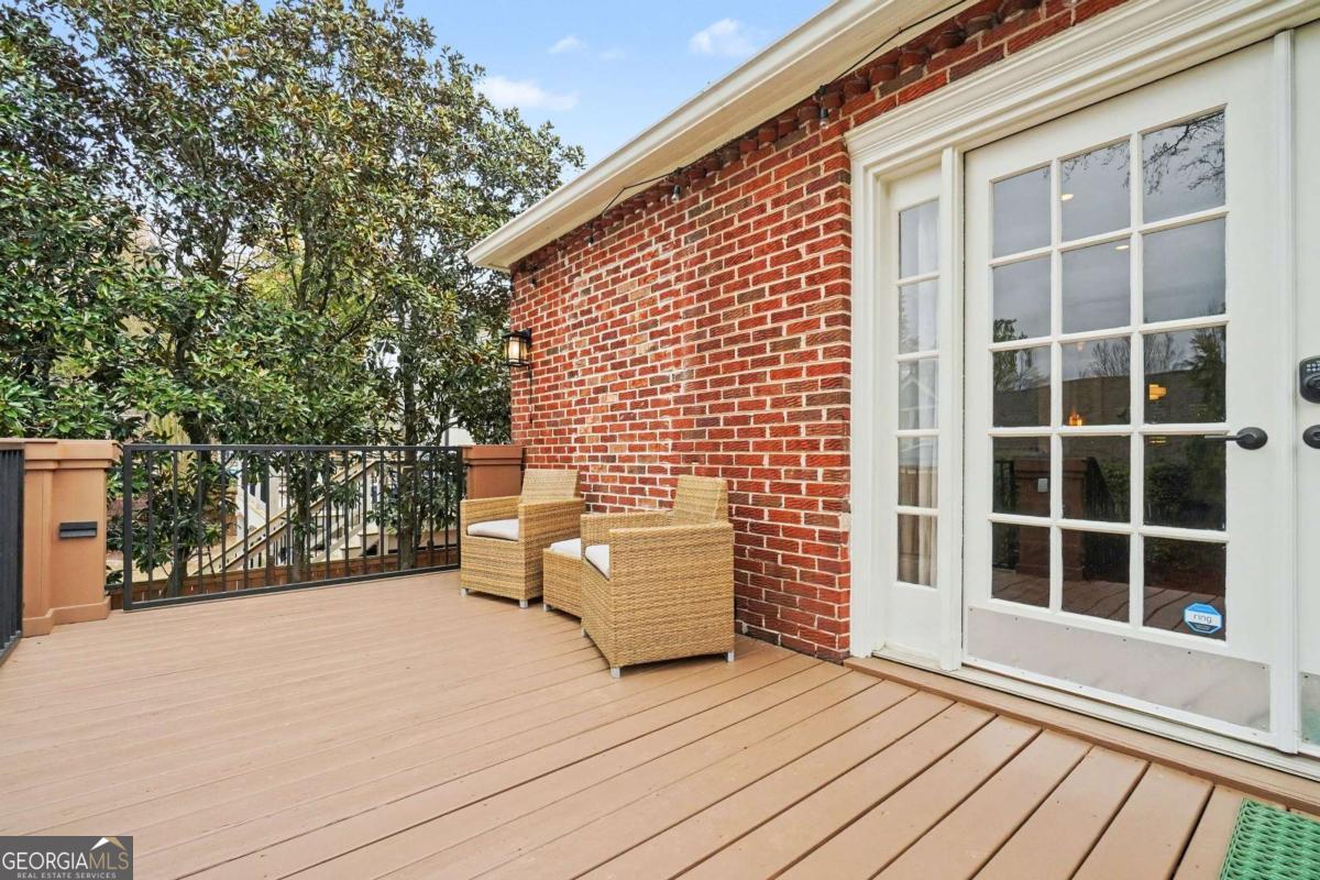 1528 N Highland Avenue NE Avenue