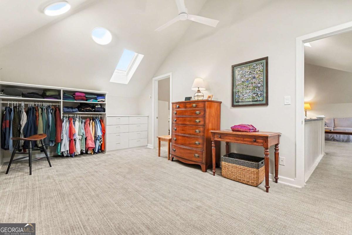 1528 N Highland Avenue NE Avenue