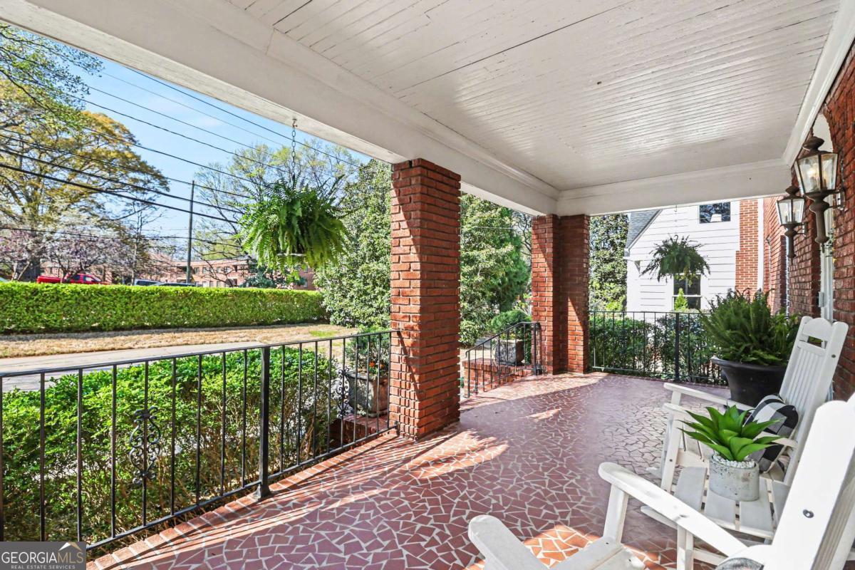 1137 Briarcliff Road NE