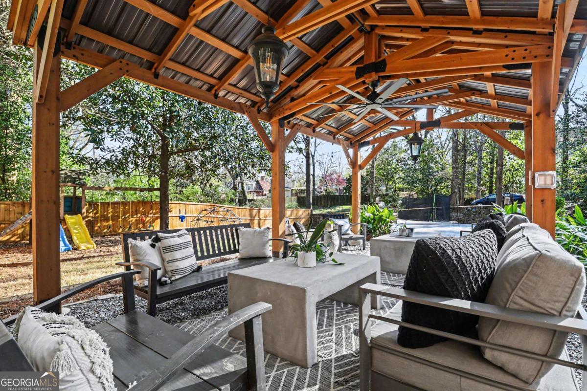 1137 Briarcliff Road NE