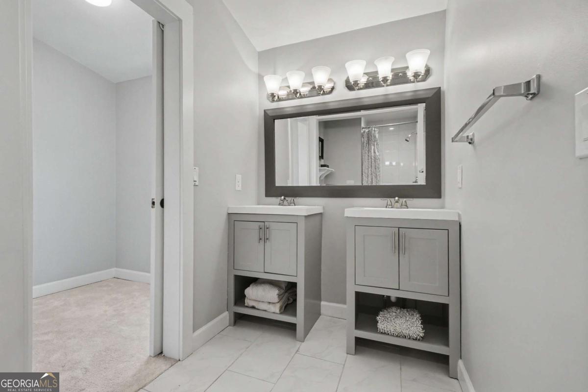 308 Harden Street SE