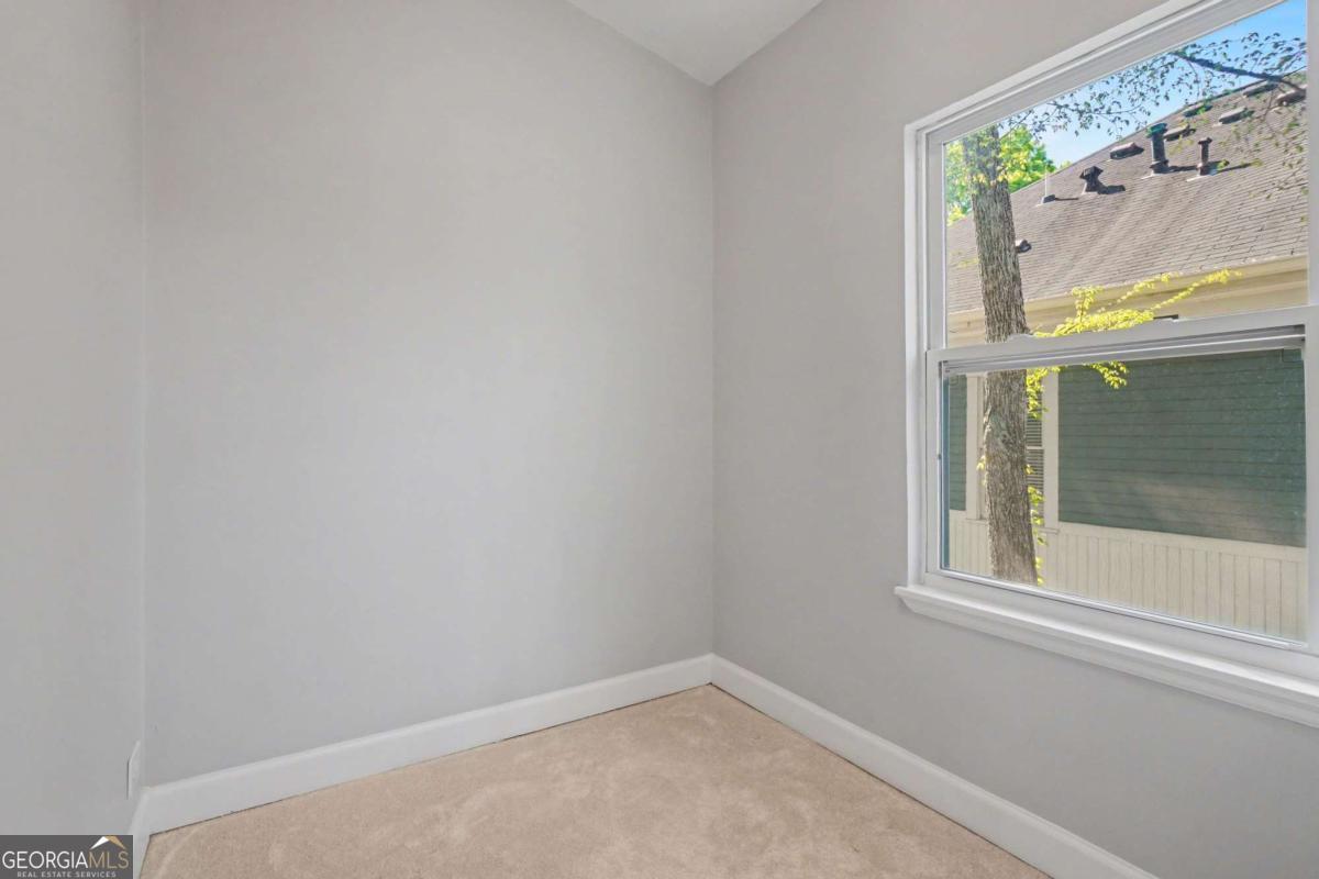 308 Harden Street SE